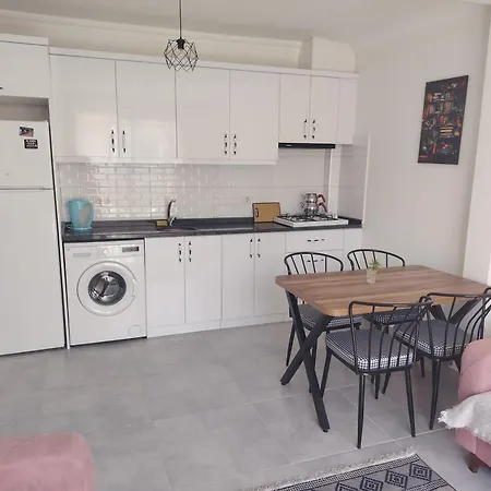 Yes 4 Merkez Apartment